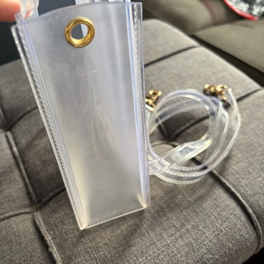 Forever 21 Clear Ribbed PVC Tote with Detachable Strap - Picture 5 of 10